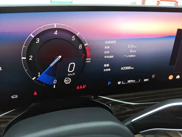 Cadillac XT5 — Фото автомобиля 4