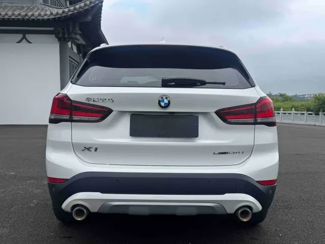 BMW X1 — Фото автомобиля 5