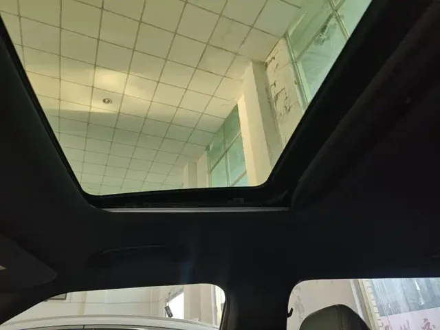 Geely Boyue — Фото автомобиля 17