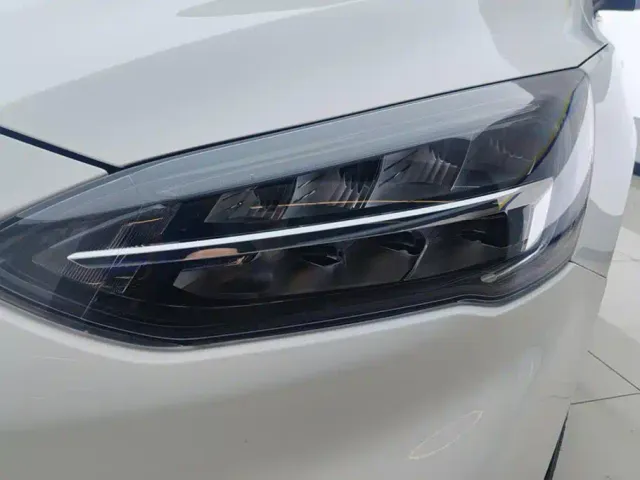 Ford Focus — Фото автомобиля 5