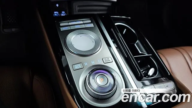 Genesis G80 Бензин 2.5 турбо AWD — Фото автомобиля 8