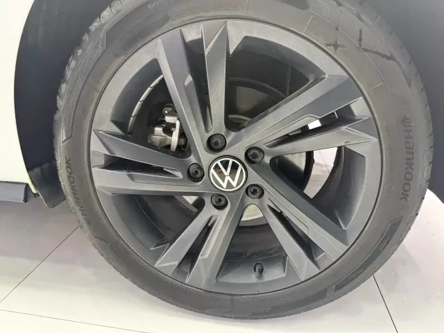 Volkswagen Golf — Фото автомобиля 6