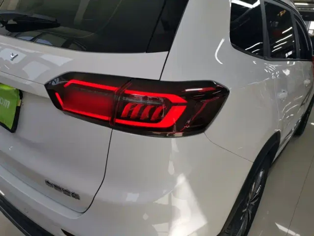 Chery Tiggo 8 PLUS — Фото автомобиля 7