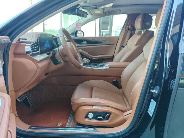 Hongqi H9 — Фото автомобиля 5