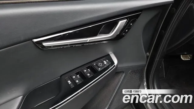 Kia EV6 — Фото автомобиля 24