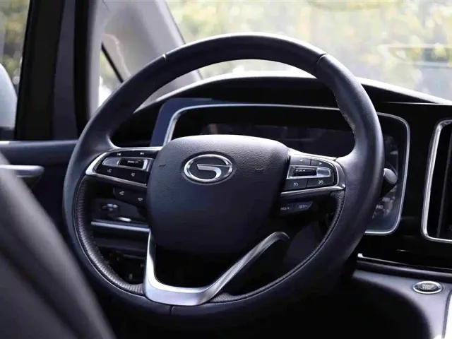 GAC Trumpchi M8 — Фото автомобиля 12