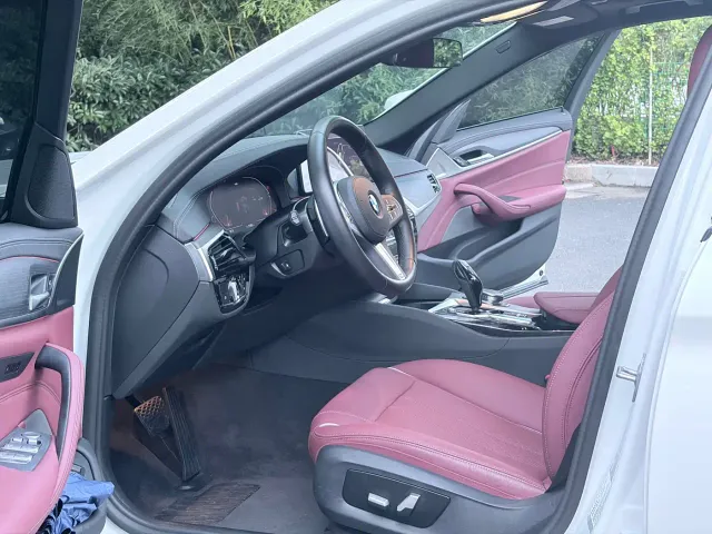 BMW 5 Series — Фото автомобиля 5