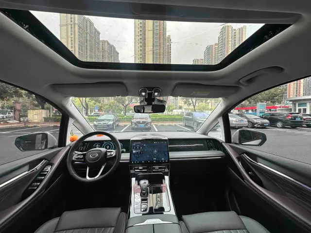 GAC Trumpchi M8 — Фото автомобиля 6
