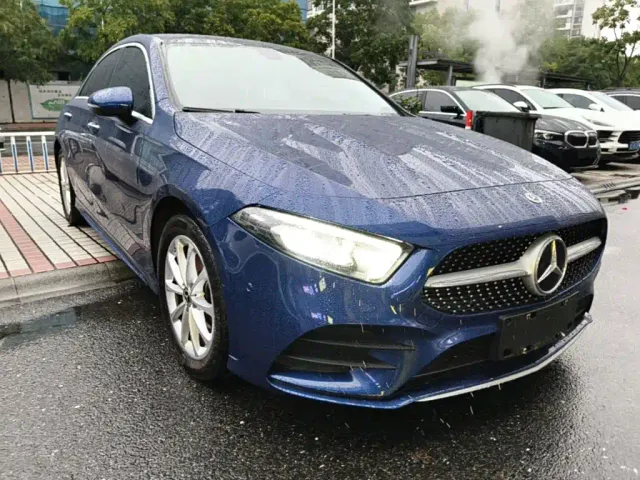 Mercedes-Benz A-Class — Фото автомобиля 3