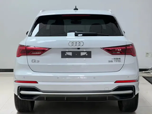 Audi Q3 — Фото автомобиля 5