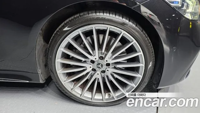 Mercedes-Benz S-Class — Фото автомобиля 20