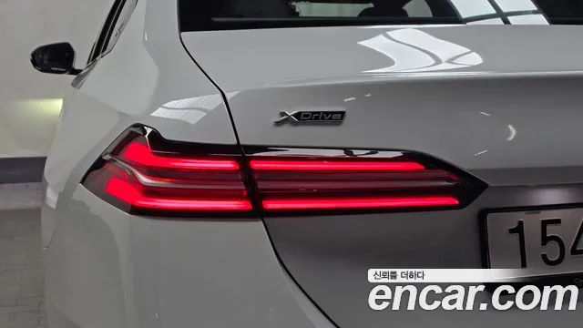 BMW 5-Series 5 серия (G60) 530i xDrive M Sport — Фото автомобиля 21