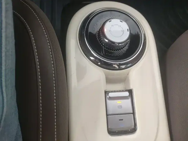 Wuling Bingo — Фото автомобиля 13