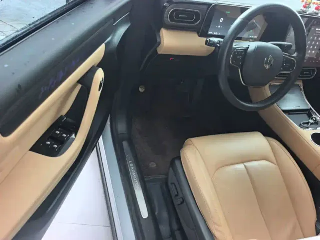 Leapmotor C11 — Фото автомобиля 15