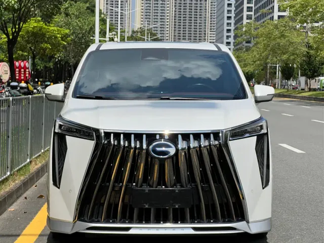 GAC Trumpchi M8 — Фото автомобиля 2
