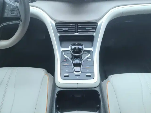 BYD Song Pro — Фото автомобиля 16
