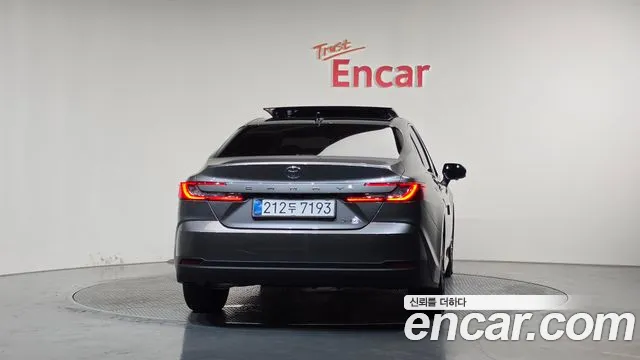 Toyota Camry — Фото автомобиля 4