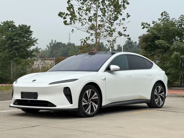 Фотография автомобиля — Nio ET5