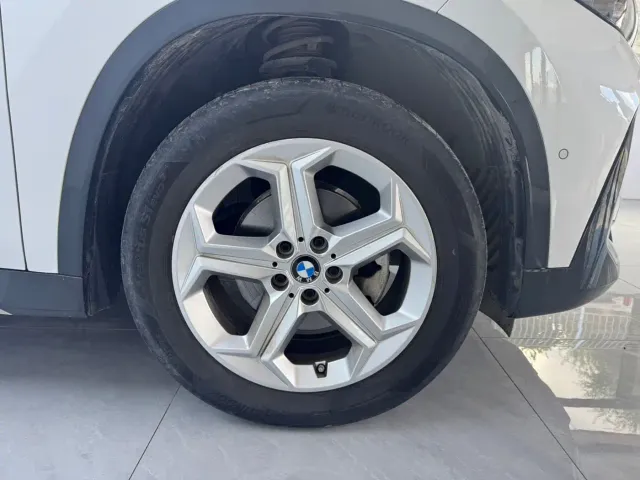 BMW X1 — Фото автомобиля 7