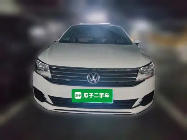Volkswagen Lavida — Фото автомобиля 3