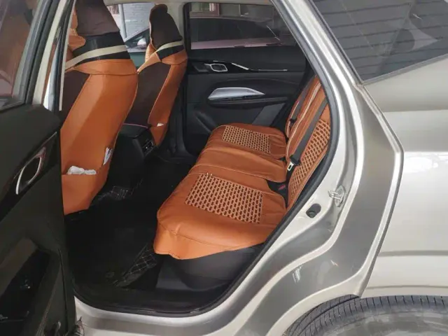 Changan Z6 — Фото автомобиля 11