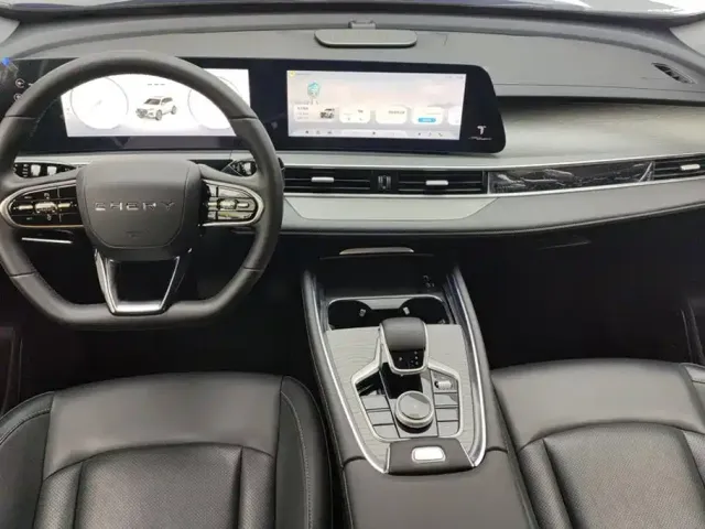 Chery Tiggo 8 PLUS — Фото автомобиля 12
