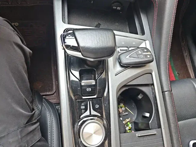 Changan CS75 Plus — Фото автомобиля 13