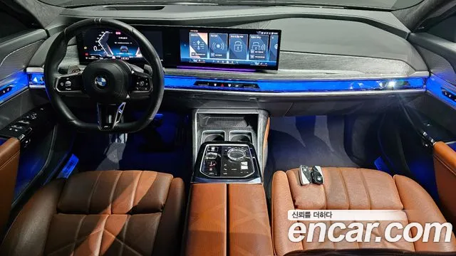 BMW 7 Series G70 — Фото автомобиля 10