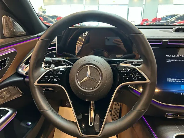 Mercedes-Benz Mercedes-Benz E-Class 2025 E 300 L Luxury — Фото автомобиля 10