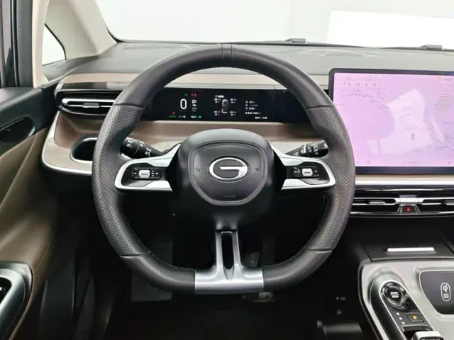 GAC Trumpchi E8 — Фото автомобиля 15