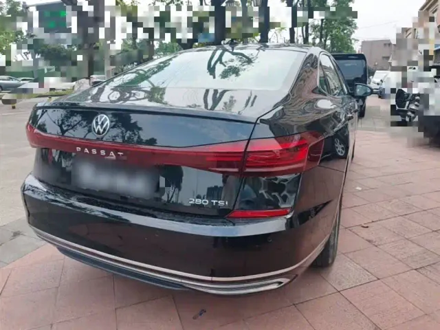 Volkswagen Passat — Фото автомобиля 6