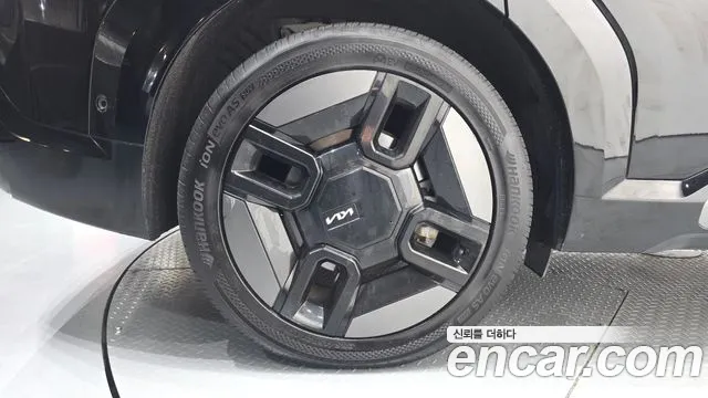 Kia EV9 — Фото автомобиля 5