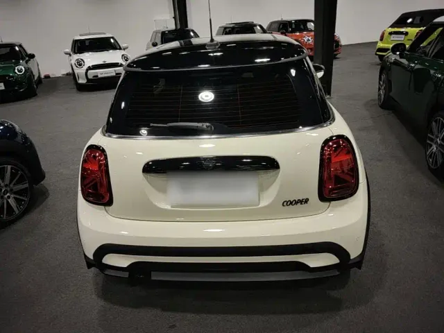 MINI Hatch — Фото автомобиля 5