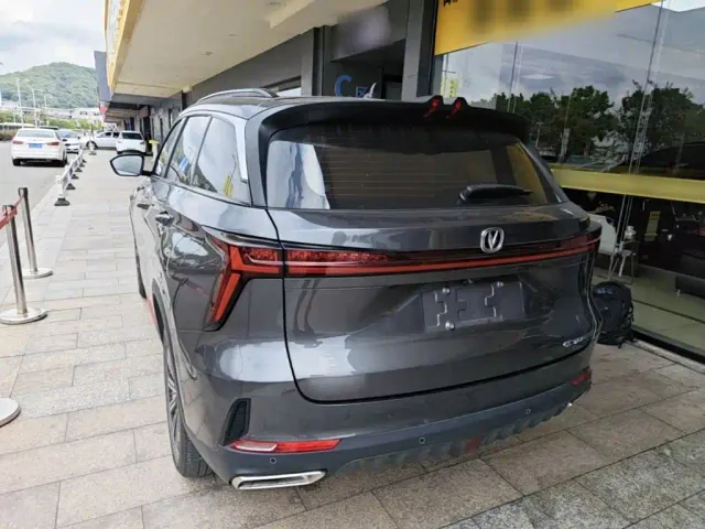 Changan CS75 Plus — Фото автомобиля 4