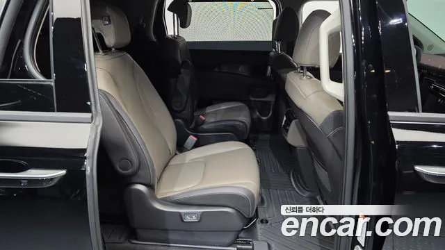Kia Carnival 4th Gen — Фото автомобиля 18