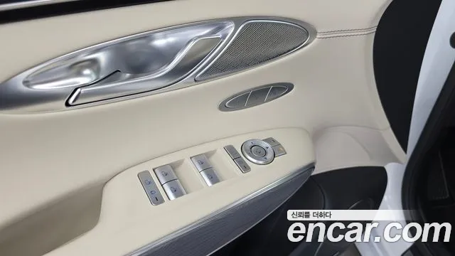 Genesis GV70 2.5T Бензин AWD — Фото автомобиля 29