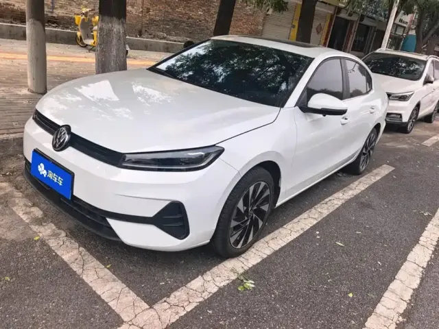 Фотография автомобиля — Volkswagen Sagitar