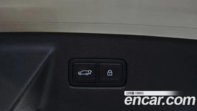 Hyundai Santa Fe — Фото автомобиля 24