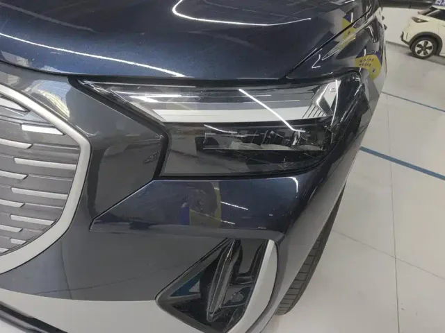 Audi Q4 e-tron — Фото автомобиля 5