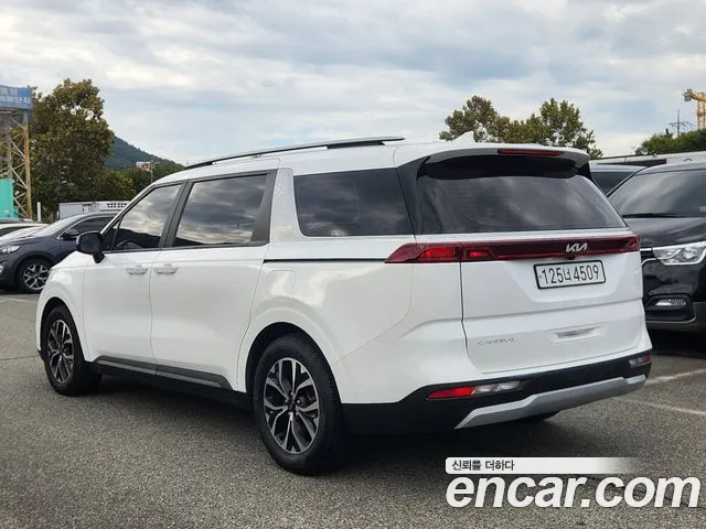 Kia Carnival 4th Gen — Фото автомобиля 4