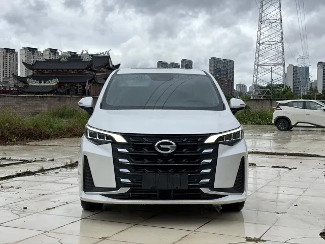 GAC Trumpchi M6 — Фото автомобиля 2