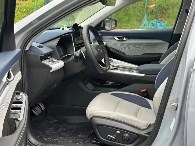 Geely Xingrui — Фото автомобиля 4