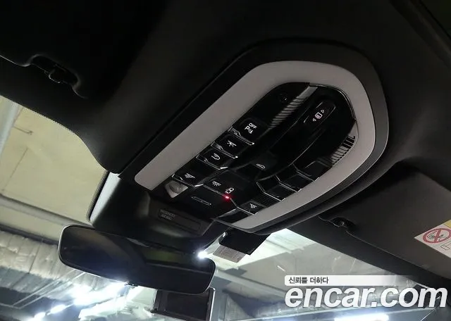 Porsche Macan — Фото автомобиля 15