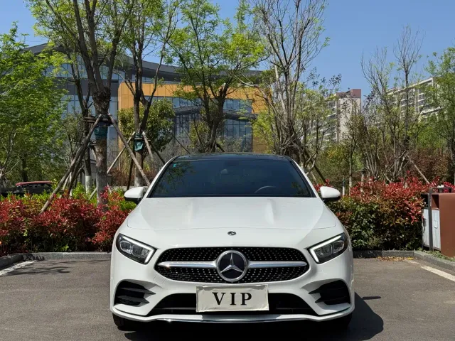 Mercedes-Benz A-Class — Фото автомобиля 2