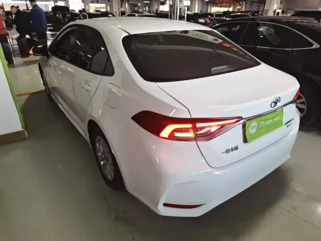Toyota Corolla — Фото автомобиля 4