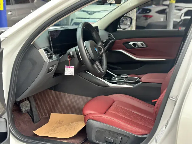 BMW 3 Series — Фото автомобиля 5