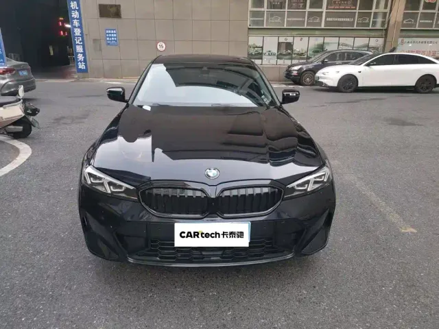 BMW 3 Series — Фото автомобиля 2