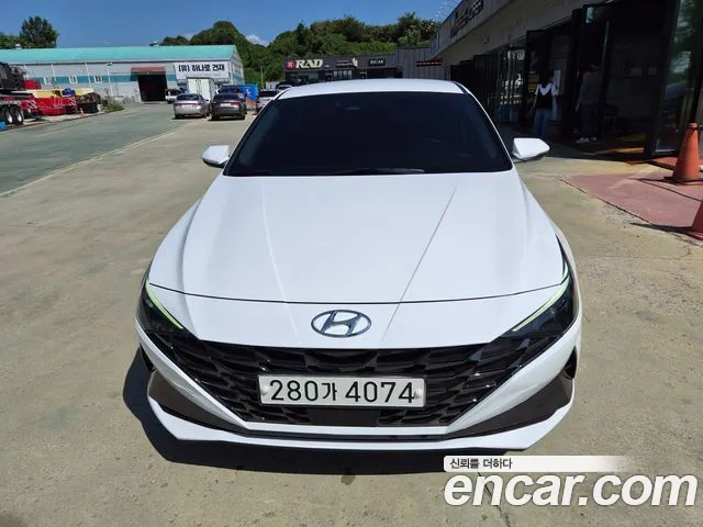 Hyundai Avante CN7 — Фото автомобиля 2