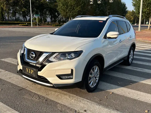 Nissan X-Trail — Фото автомобиля 3