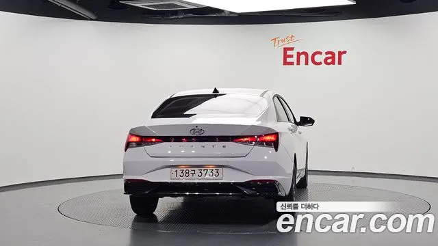 Hyundai Avante CN7 — Фото автомобиля 4
